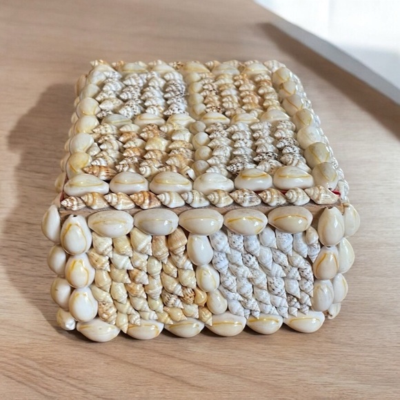 Vintage Hand Crafted Embellished Wood box Various Shapes-Sizes Sea Shells. - Picture 5 of 10